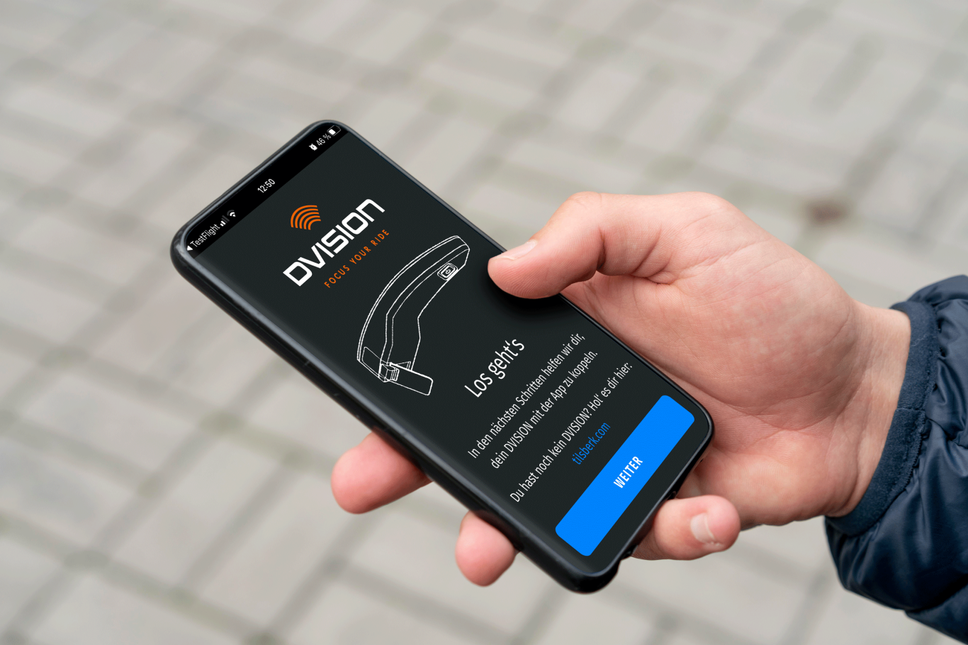 The DVISION app helps you set up your head-up display. DVISION App